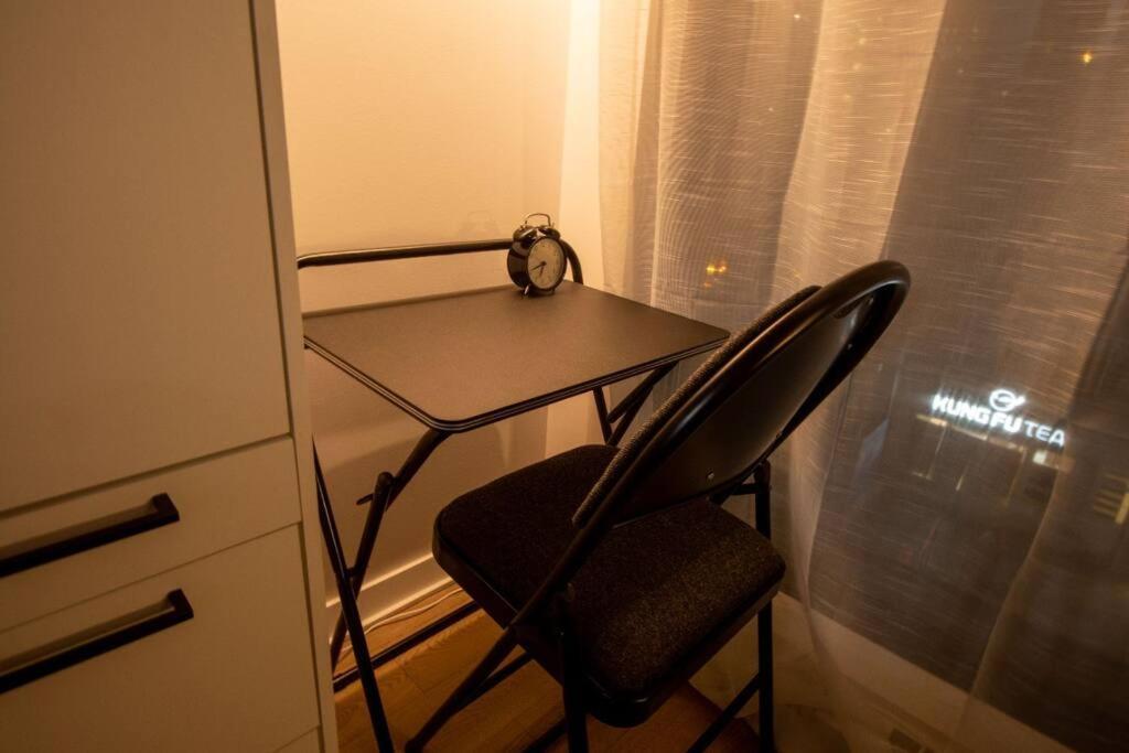 Bel Appartement Au Centre-Ville Montreal Exterior foto